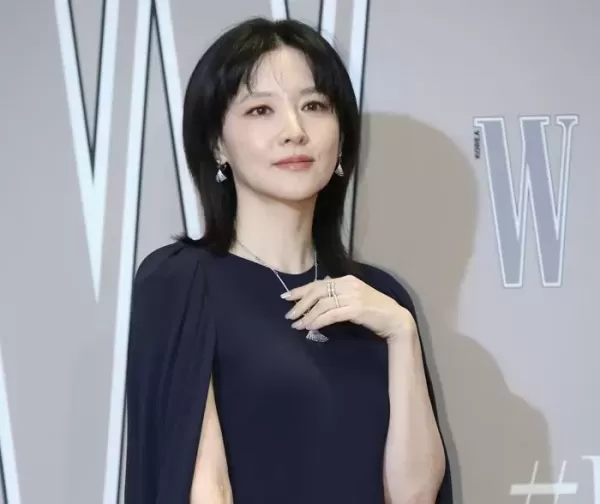 이영애, 32년 만에 연극 무대 복귀... 헤다 가블러 출연 확정