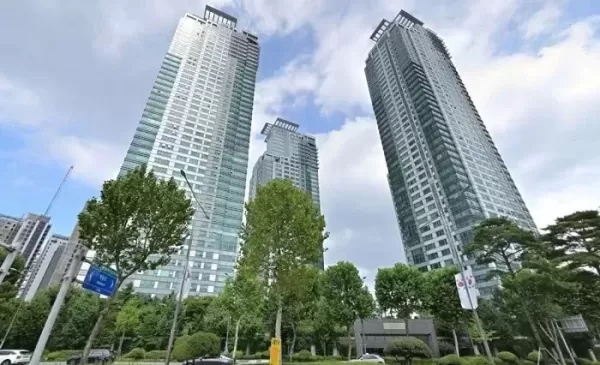 전현무 사는 그집 63억 신고가 찍었다... 평당 1억