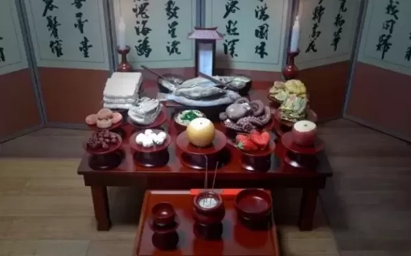 평생 바람피우며 두 집 살림 한 아빠 돌아가셨는데... 제가 제사 지내야 하나요?