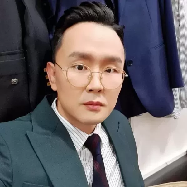 드디어 성사된 윤형빈vs밴쯔 격투기 대결... 유튜브 채널 삭제빵 걸었다