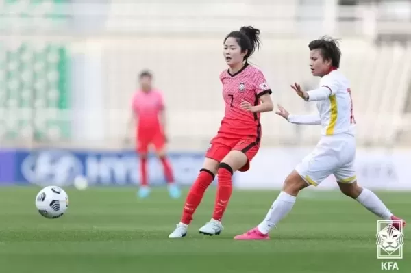 A매치 83경기 이민아의 축구는 계속된다... 캐나다 오타와서 새  도전