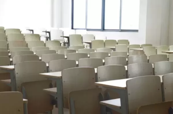대학로 100년 지킨 명문 중·고등학교, 학생 없어 학구열 높은 강남으로 옮긴다
