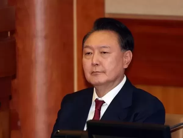 尹 대통령 헌재 출석 때마다 식사준비팀 움직여... 호송차 대신 경호차 탑승 의혹