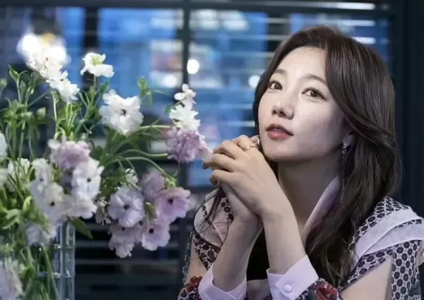 이채영, SNS에 활동 중단 이유 밝혀... 몸과 마음에 작은 병 생겨
