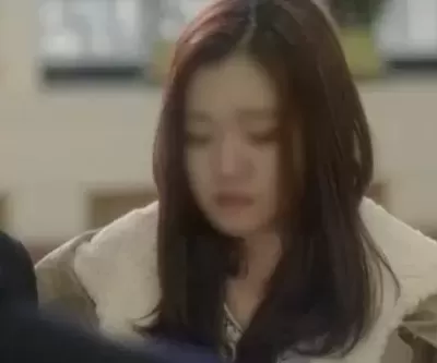 스무살 때 전여친과 혼인신고했다는 남친의 뒤늦은 고백에 패닉 온 여성의 사연