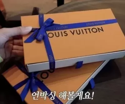 해마다 주신다 20조 자산가와 결혼한 배우 하연주, 에르메스 루이뷔통 선물 자랑