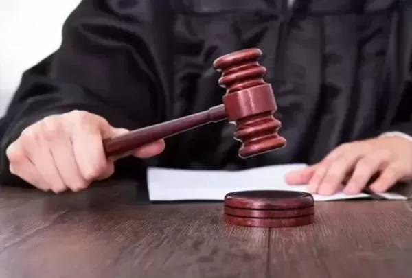 횡단보도서 보행자 3명 들이받고 급발진 주장한 70대 운전자 무죄