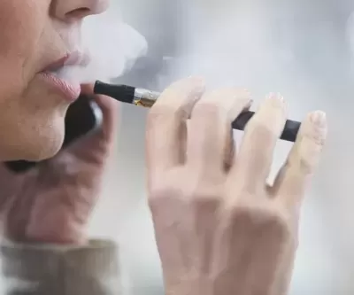 국민의힘 실세 의원 아들, 던지기로 마약 구매하려다 적발... 마약 전과 있어