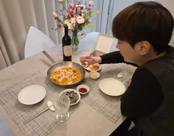 ♥신기은PD와 로맨틱한 신혼 일상 공개한 결혼 3개월차 민경훈