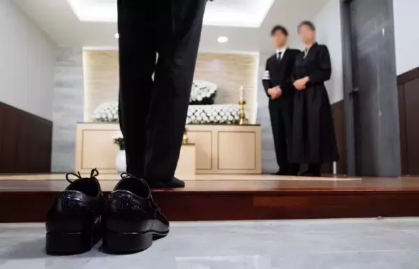 어린 상사 폭언 시달리다 세상 등진 BMW 딜러사 영업사원, 두 자녀 둔 30대 가장이었다