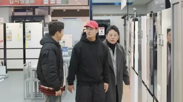짠돌이 김종국, 결혼하는 김종민에 냉장고 2대 눈물 삼키며 선물