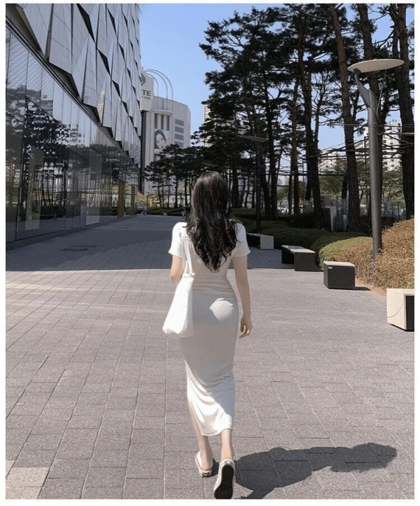 몸매에 자신 있는 여자들만 입는다는 옷 클라쓰 ..ㅗㅜㅑ