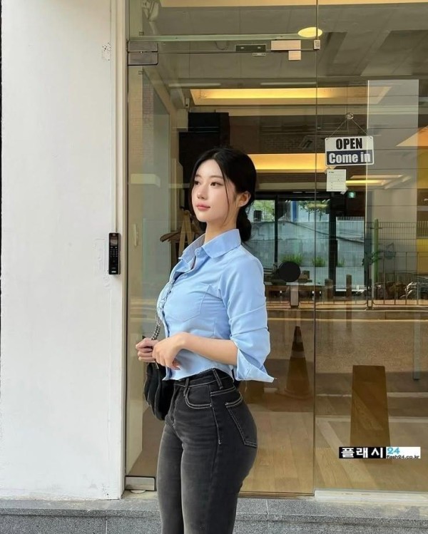 이정도면 MZ세대 평균 뒤태