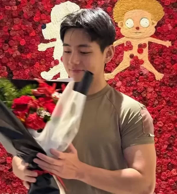 군 복무 BTS 뷔, 특급전사된 근황... 운동하다 갈비뼈 나가, 지금은 다이어트 중