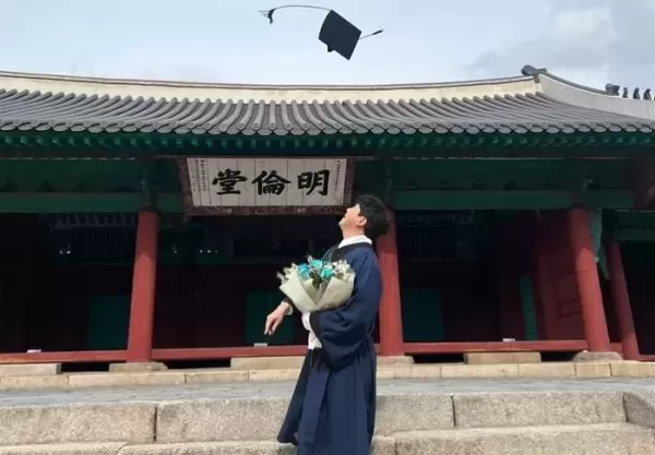 5수 끝에 성균관대 입학한 슬의생 김대명... 21년만에 대학 졸업한 사연