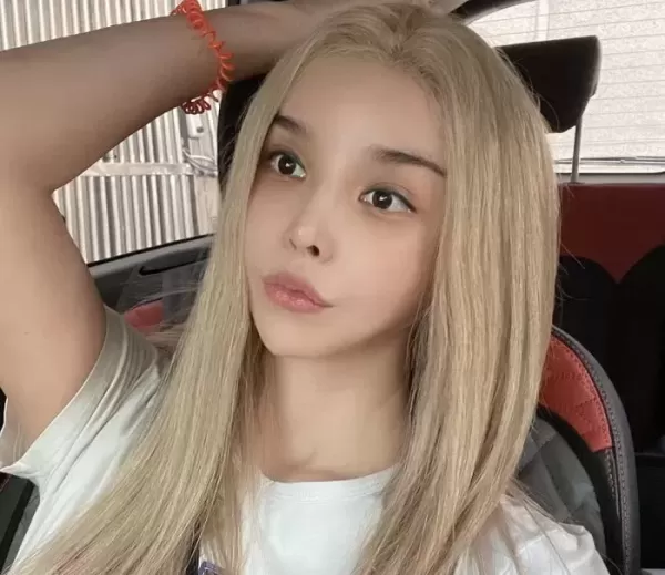 하루에 1억씩 벌었다는 하리수, 50대에도 전성기 시절 뛰어넘는 동안 비주얼로 깜짝
