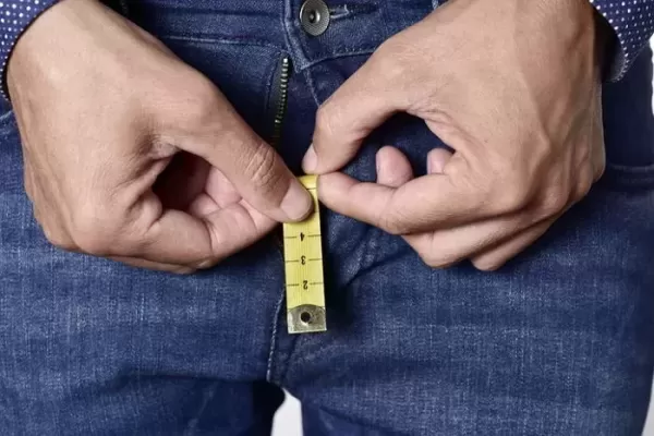 성기 7.3cm 마이크로 사이즈지만 만족해... 여친에게 아웃팅 당한 남성의 현실 표정