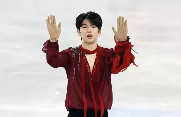 피겨선수 딸 의상 직접 만드는 김채연 어머니, ISU도 주목... 베스트 의상상 후보