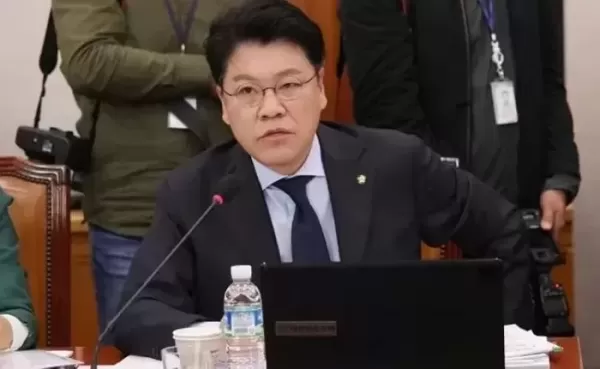 장제원 전 의원 성폭행 혐의로 경찰 수사 중... 장 사실무근 반박