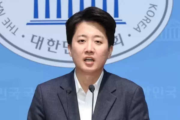 이준석 변호했던 이병철 변호사 또 고발... 이준석, 명태균 게이트 연루 의혹 제기