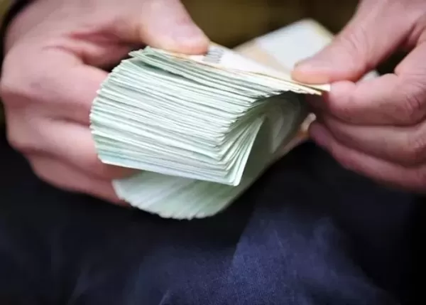 PX 쇼핑 후 되팔기... 4억 원 차익 노린 보따리상의 실체