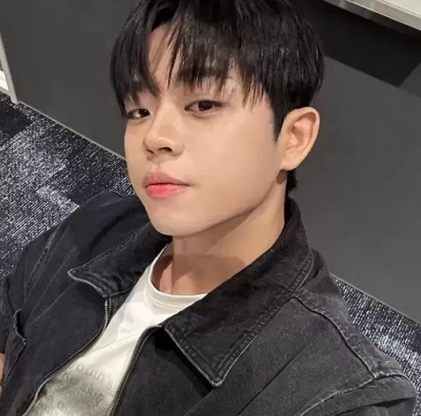 해병대 입대 그리, 모범해병 상장 받았다... 군 생활 완벽 적응 근황 공개