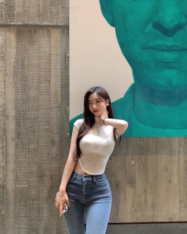 청바지 몸매가 이렇게 섹시할 수 가~