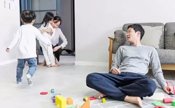 롯데백화점, 남직원 자동 육아휴직 3개월 확대... 대기업 최초