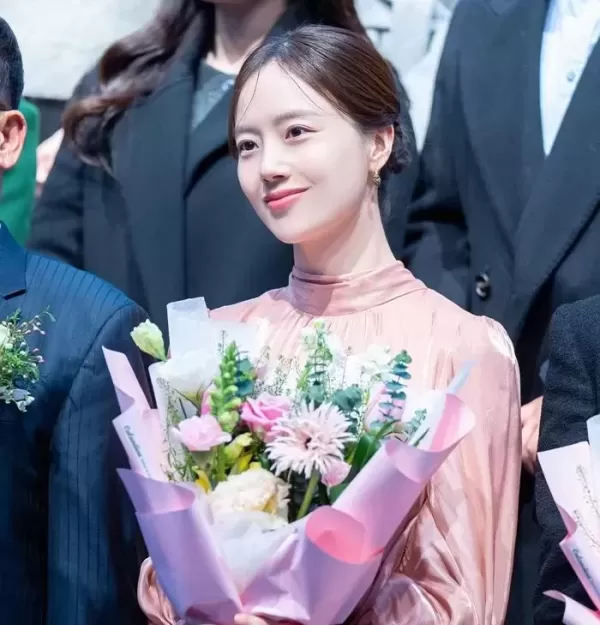 문채원, 주지훈·손담비와 한솥밥... 블리츠웨이와 전속계약