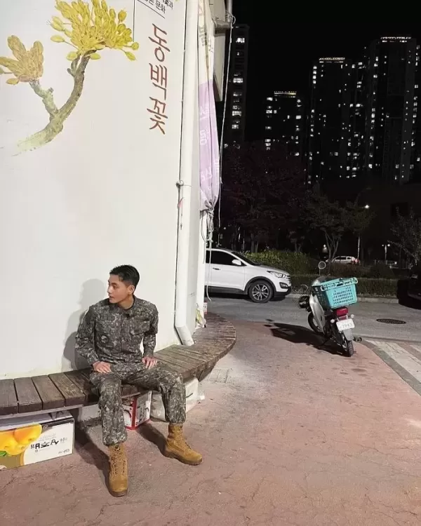 BTS 뷔가 다녀와 인증샷 남겼던 이곳... 아미들의 성지 됐다