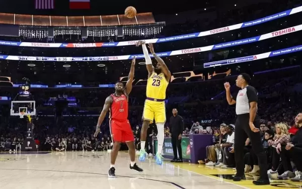 리빙 레전드 르브론 제임스, 5만점 득점 달성... NBA 새 역사 썼다