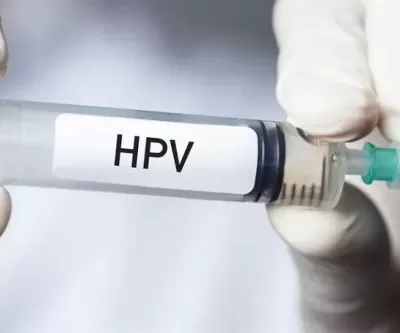 10대 남성 HPV 백신 접종 지원 추진한다
