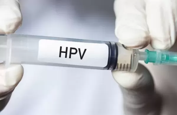 10대 남성 HPV 백신 접종 지원 추진한다