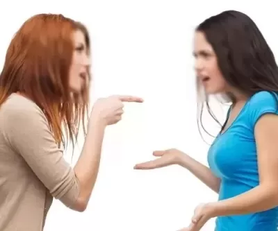 입술 보더니 너 성병이지? 몰아간 절친 손절했습니다