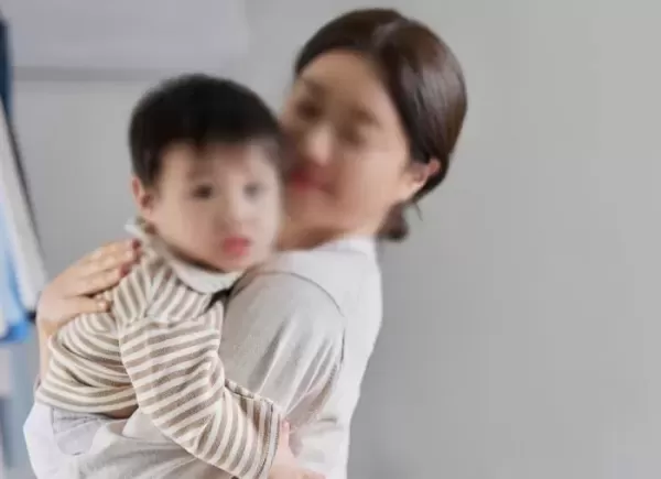 28개월 아기가 가슴 만졌다고 화내는 미혼 친구... 솔직히 서운해요