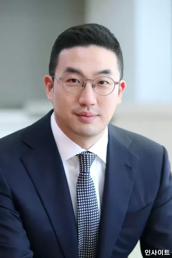 1등 위한 골든타임, 바로 지금... LG 해외 공장 현지 점검한 구광모 회장이 한 말