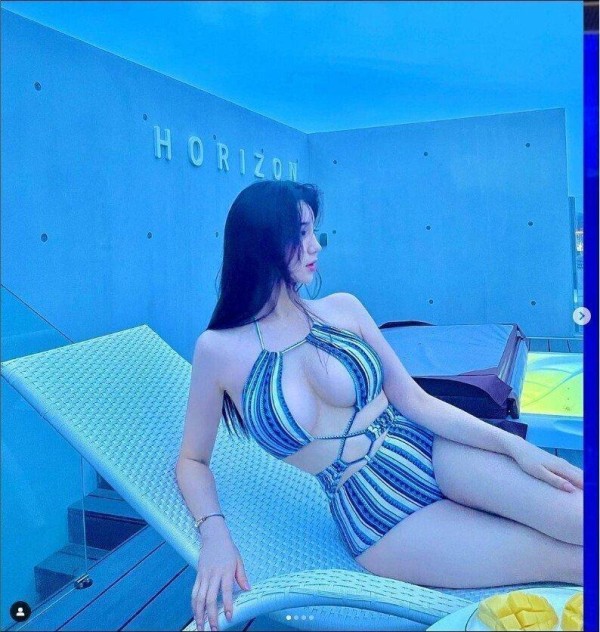 항공과 출신 E컵 치어리더.jpg