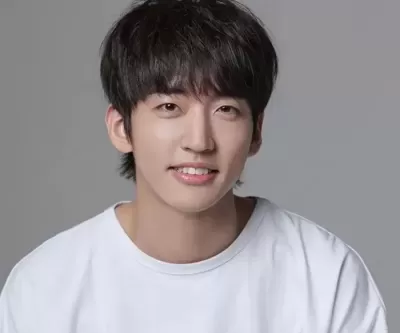싱어게인 우승 이승윤, 품절남 된다... 직장인 여자친구와 9년 열애 끝에 결혼