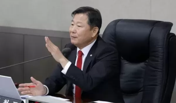 친윤 이철규 아들, 마약 던지기 구매 당시 렌터카 활용... 가족도 동석해