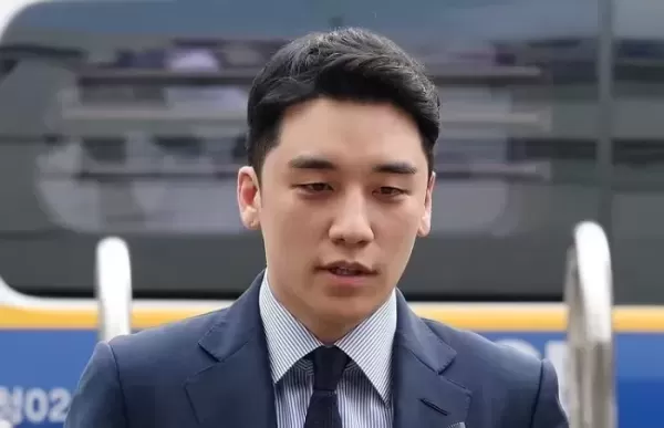 미모의 여성과 도둑처럼... 빅뱅 출신 승리, 서울 뼈해장국집 목격담 나왔다