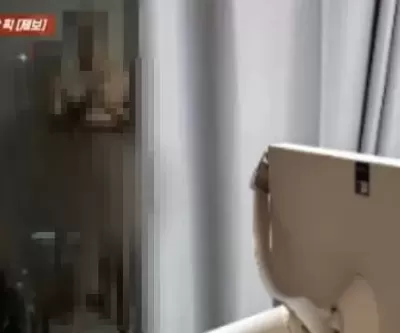 신상 TV 사려고 홈페이지 후기 글 둘러보다가 안구 테러 당했습니다