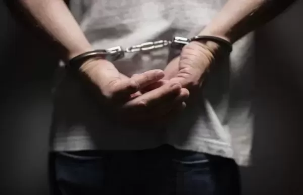 여자 냄새 맡고 싶어서... 여성 집 몰래 들어간 남성, 알고 보니 복사한 열쇠만 20개