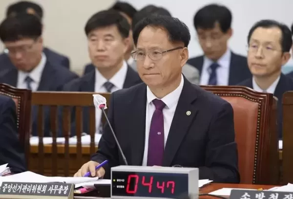 박찬진 전 선관위 사무총장 자녀 특혜 채용 논란에 딸 사퇴는 본인 의사에 맡겨야