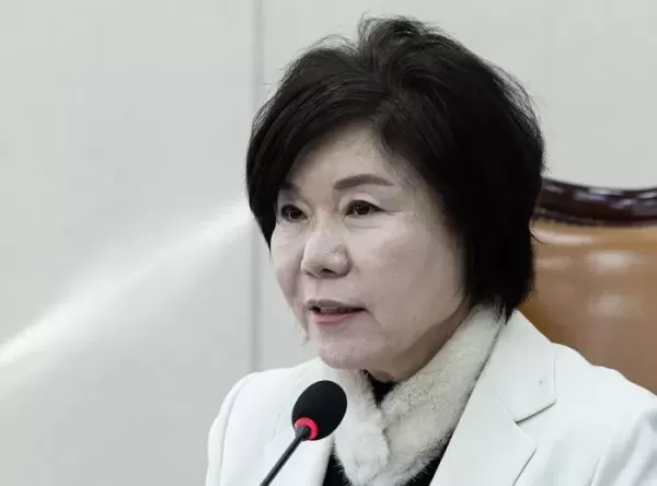 박찬진 전 선관위 사무총장 자녀 특혜 채용 논란에 딸 사퇴는 본인 의사에 맡겨야
