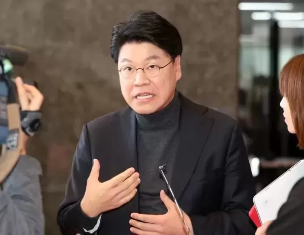 성폭력 고소인에 2000만원 든 봉투 건넸다는 의혹에 장제원이 내놓은 입장