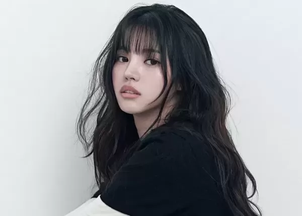 유병재의 그녀 이유정, 안유정으로 개명하고 배우 데뷔한다... 케이플러스와 전속계약