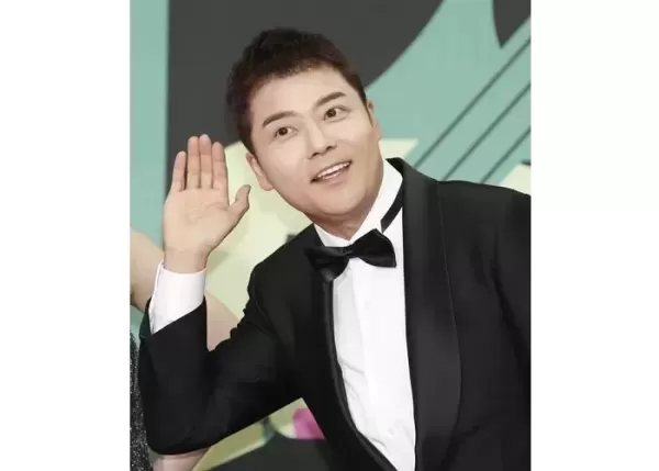 전현무, 20세 연하 아나운서 홍주연과 열애설에 거의 신혼부부