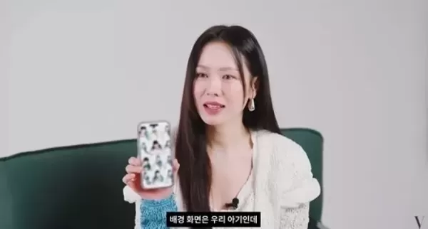 득남 후 아들 바보 된 손예진... ♥현빈 배경화면서 밀려났다