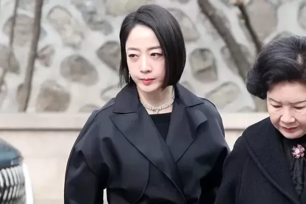 노현정 부부 사는 집, 경매로 나와... 현대家 3세 정대선, 심각한 상황 빠져