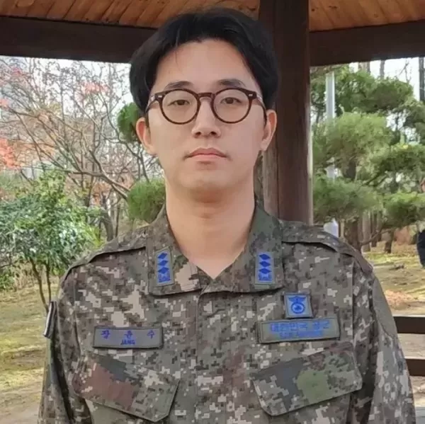 마라톤 대회서 의식 잃고 쓰러진 50대 남성... 함께 뛰던 군의관이 심폐소생술로 구했다